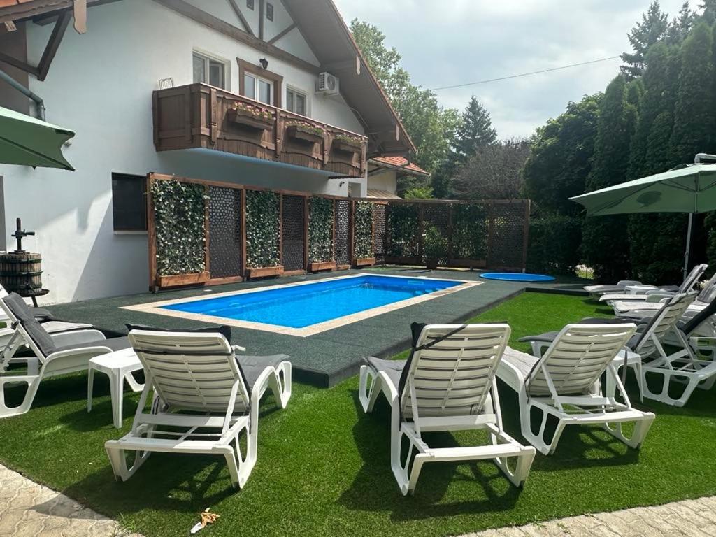 Sommer Panzio Balatonföldvár Eksteriør billede